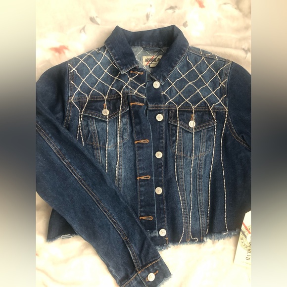 Jacket - Picture 1 of 5